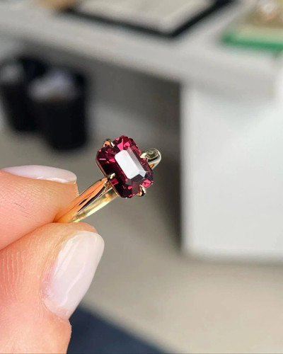 Emerald cut natural - emerald,